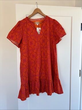 Women’s orange/pink patterned dress with bottom ruffle, size xl
